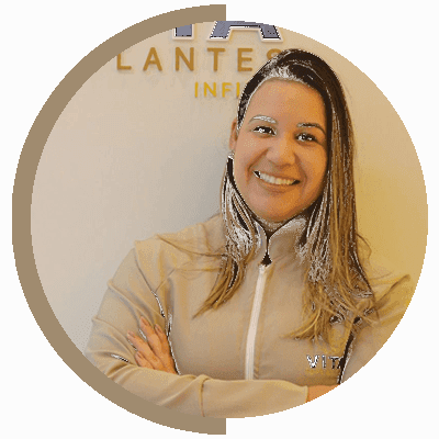 Dra. Lyliane, Endodontista da Clínica Vita Implantes em Goiânia