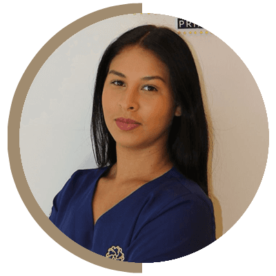 Camila da Silva, Recepção da Clínica Vita Implantes em Goiânia