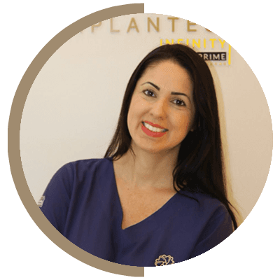 Suellen Patrícia, Recepção da Clínica Vita Implantes em Goiânia